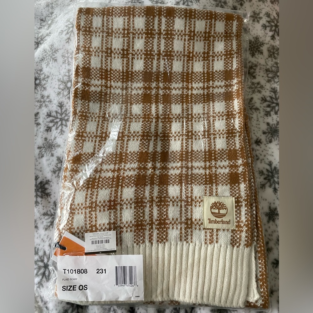 BNWT, in package, Unisex Timberland Tan & Cream Plaid Scarf OS